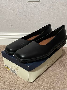 Classic Black Women's Slip-On Flats
